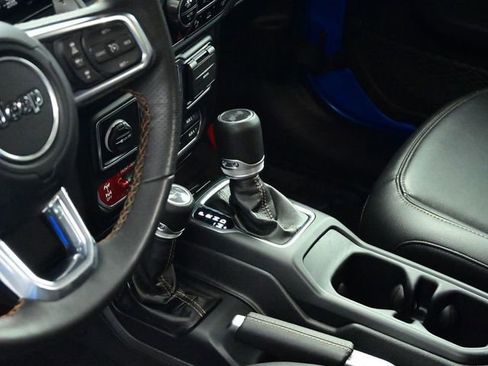 Used 2022 Jeep Wrangler Unlimited Rubicon w/ Trailer Tow Package image 48