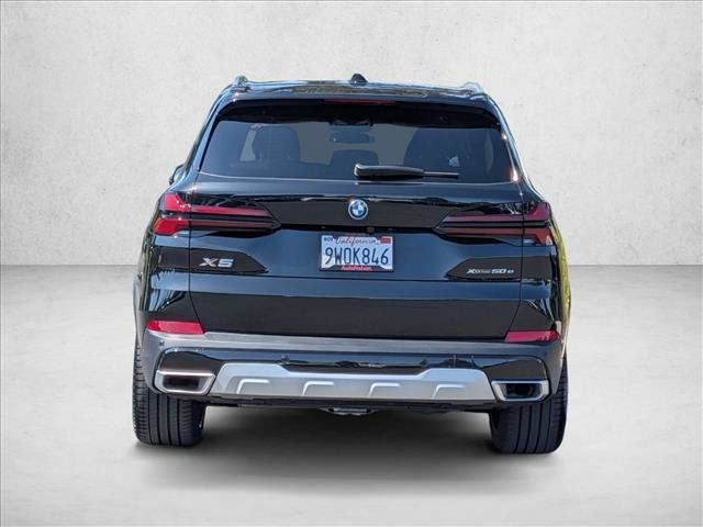 Used 2026 BMW X5 xDrive50e AWD/4WD image 8