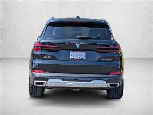 Used 2026 BMW X5 xDrive50e AWD/4WD image 8