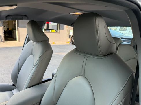 Used 2022 Toyota Camry LE image 12