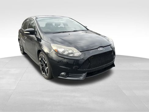 Used 2014 Ford Focus ST w/ Equipment Group 202A image 1