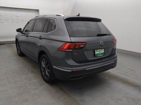 Used 2022 Volkswagen Tiguan SE w/ Panoramic Sunroof Package image 5