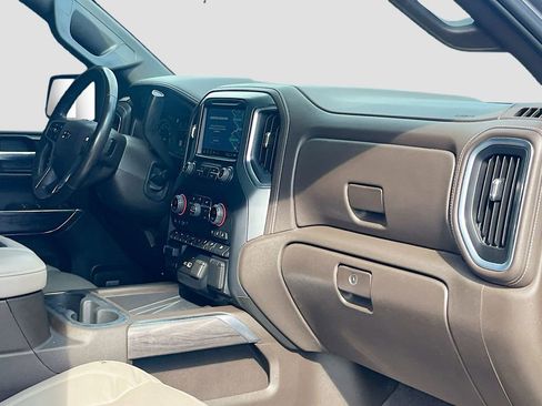 Used 2022 Chevrolet Silverado 1500 LTZ w/ LTZ Premium Package AWD/4WD image 32