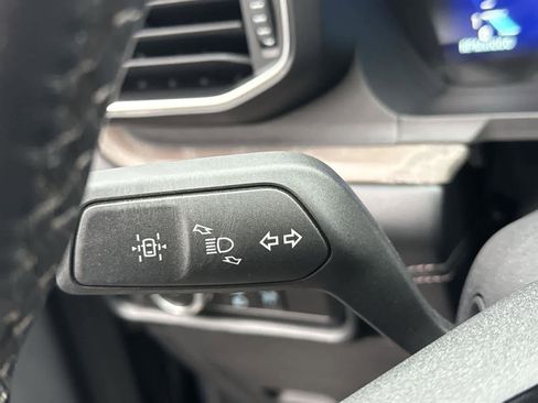 Used 2022 Ford Explorer Platinum w/ Equipment Group 601A image 22