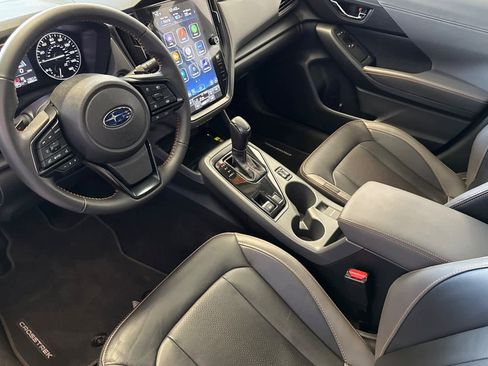Used 2025 Subaru Crosstrek 2.5i Limited AWD/4WD image 9