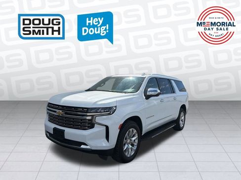 Used 2023 Chevrolet Suburban Premier AWD/4WD image 1