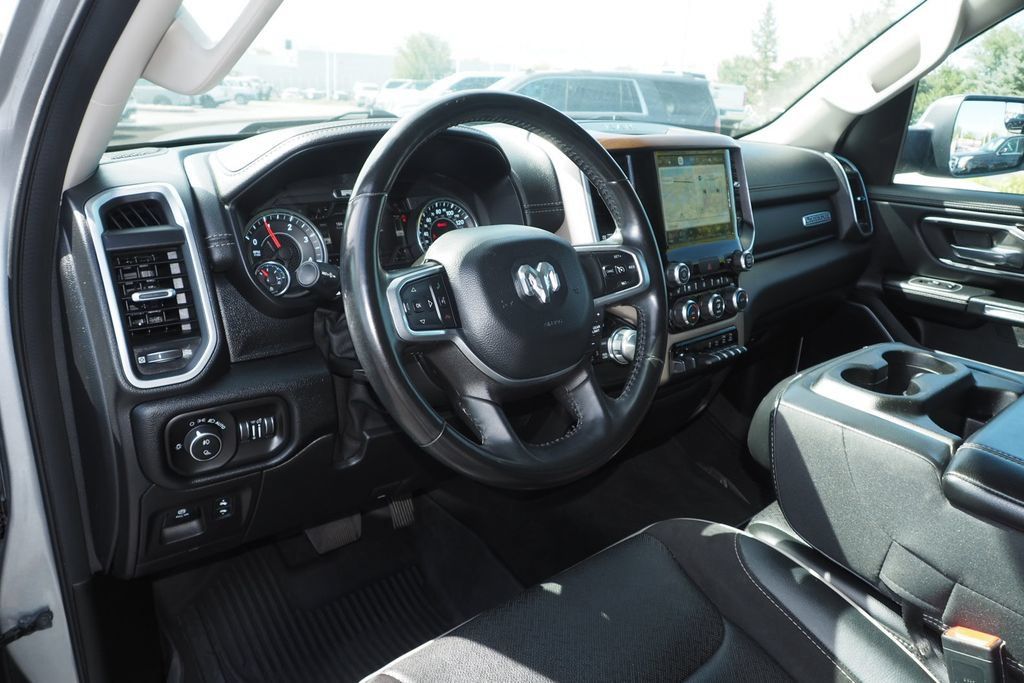 Used 2022 RAM 1500 Laramie AWD/4WD image 12
