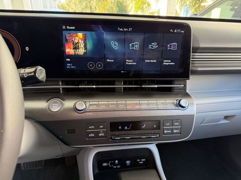 Used 2025 Hyundai Kona SEL image 17