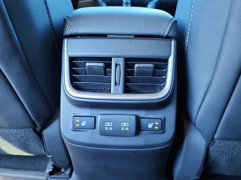 Used 2022 Subaru Outback Limited image 12