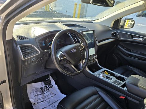 Used 2023 Ford Edge SEL AWD/4WD image 9