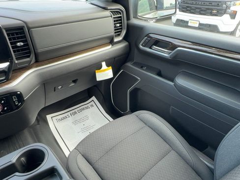 Certified 2025 GMC Sierra 1500 Elevation AWD/4WD image 16