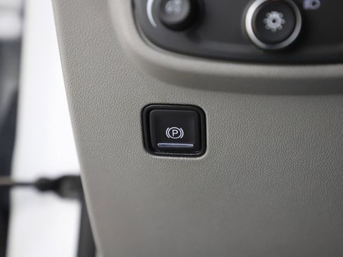 Used 2020 GMC Terrain SLT image 27