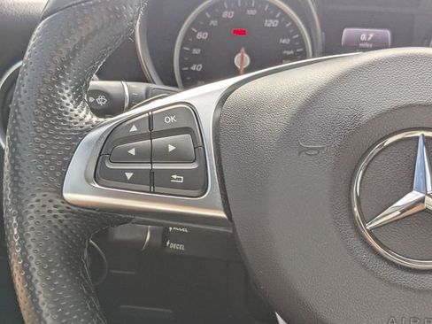 Used 2018 Mercedes-Benz SLC 300 image 23