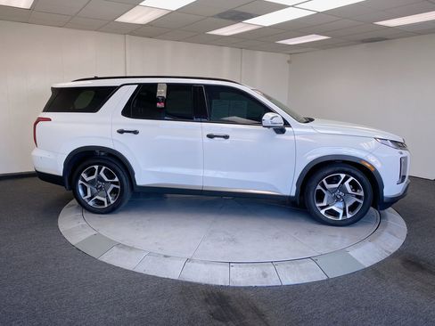 Used 2024 Hyundai Palisade Limited image 6