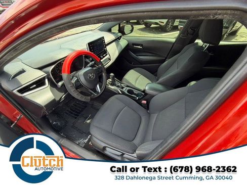 Used 2019 Toyota Corolla Hatchback w/ SE Option Package FWD image 12