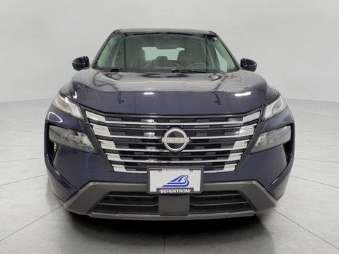 Used 2025 Nissan Rogue SV image 14