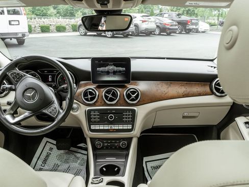 Used 2020 Mercedes-Benz GLA 250 4MATIC image 7