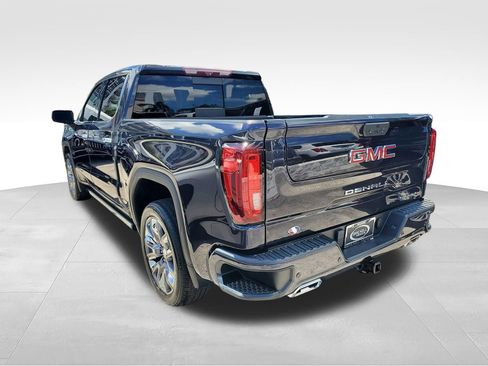 Used 2023 GMC Sierra 1500 Denali w/ Denali Reserve Package AWD/4WD image 4