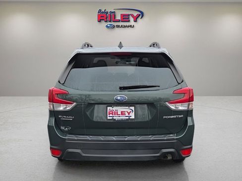 Certified 2023 Subaru Forester Premium image 4