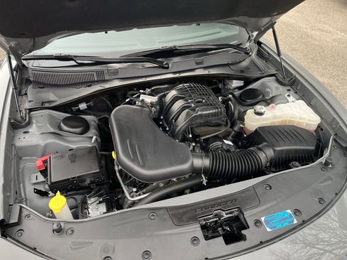 Used 2023 Dodge Charger SXT w/ Blacktop Package image 11