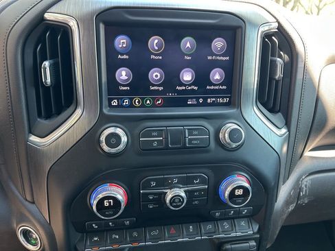 Used 2019 GMC Sierra 1500 Denali w/ Denali Ultimate Package AWD/4WD image 13