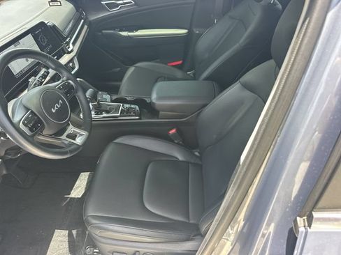 Certified 2025 Kia Sportage EX FWD image 16