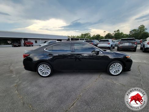Used 2016 Lexus ES 350 w/ Luxury Package w/Wood Trim FWD image 6
