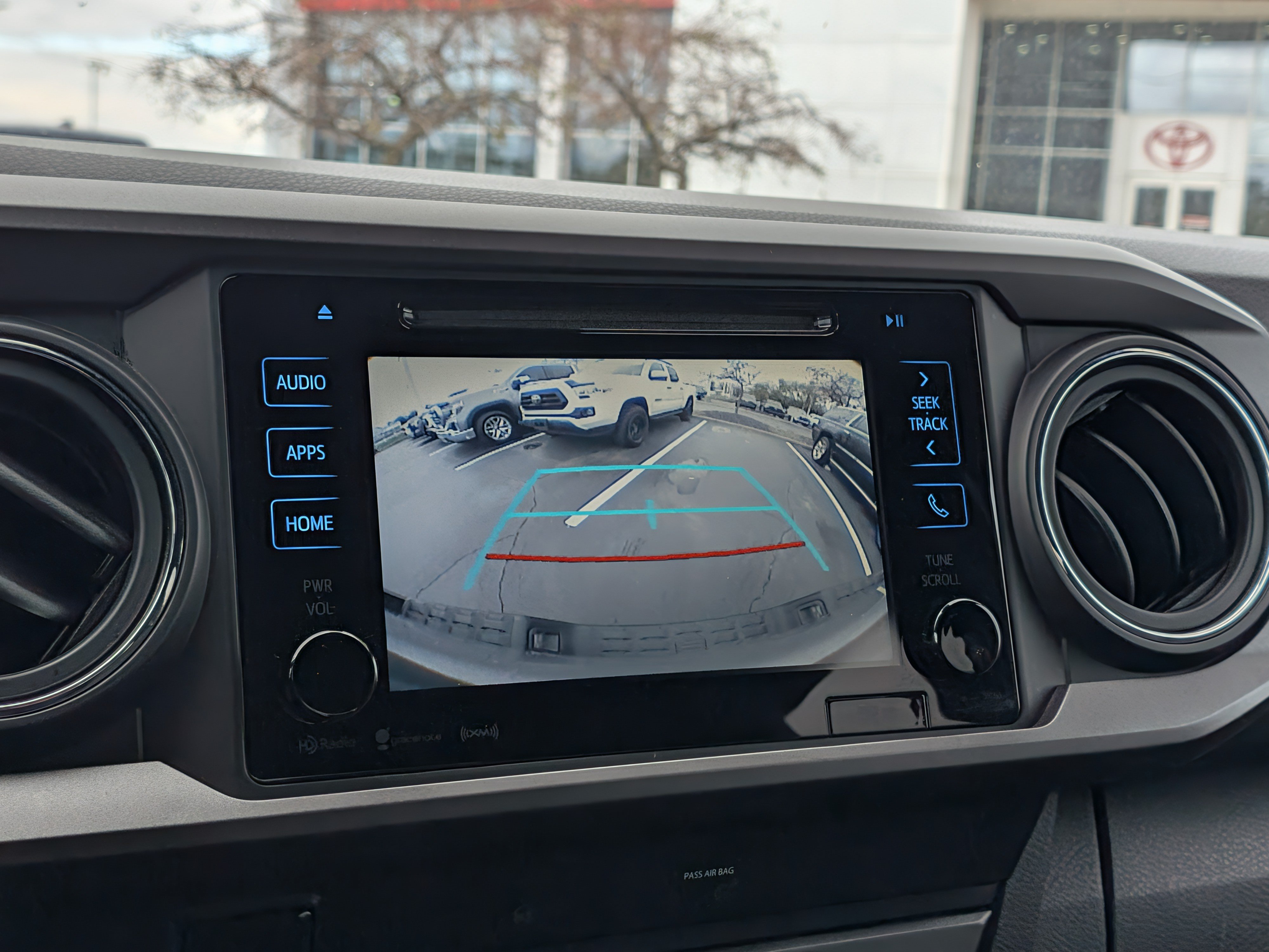Used 2019 Toyota Tacoma TRD Sport w/ Technology Package AWD/4WD image 36