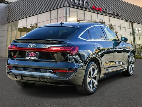 Used 2024 Audi Q8 e-tron Premium Plus w/ Premium Plus Package AWD/4WD image 4