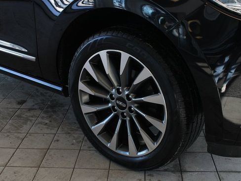 Used 2019 Lincoln Navigator Select image 27