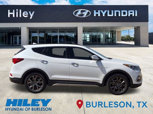 Used 2017 Hyundai Santa Fe Sport FWD image 3