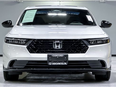 Used 2023 Honda Accord Sport image 6