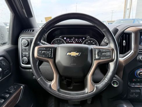 Used 2020 Chevrolet Silverado 1500 High Country w/ Technology Package image 14