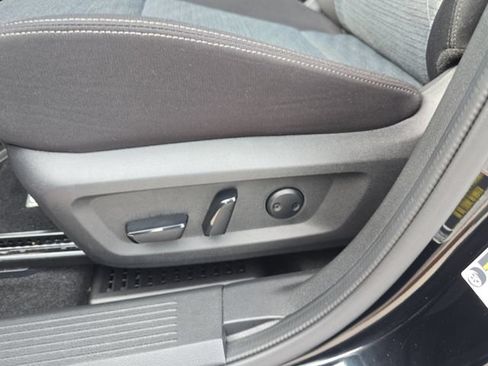 Certified 2023 Nissan Rogue SV FWD image 20