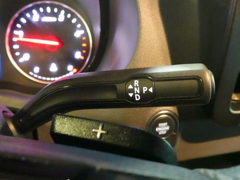 Used 2025 Mercedes-Benz Sprinter 2500 image 15
