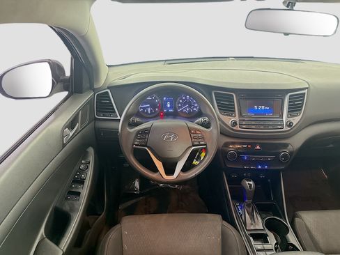 Used 2016 Hyundai Tucson SE w/ Option Group 02 FWD image 17