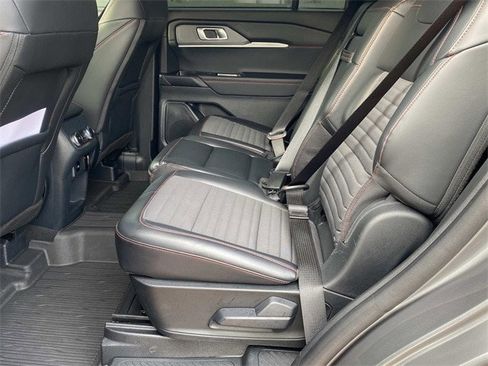 Used 2025 Ford Explorer ST-Line w/ Premium Package image 52