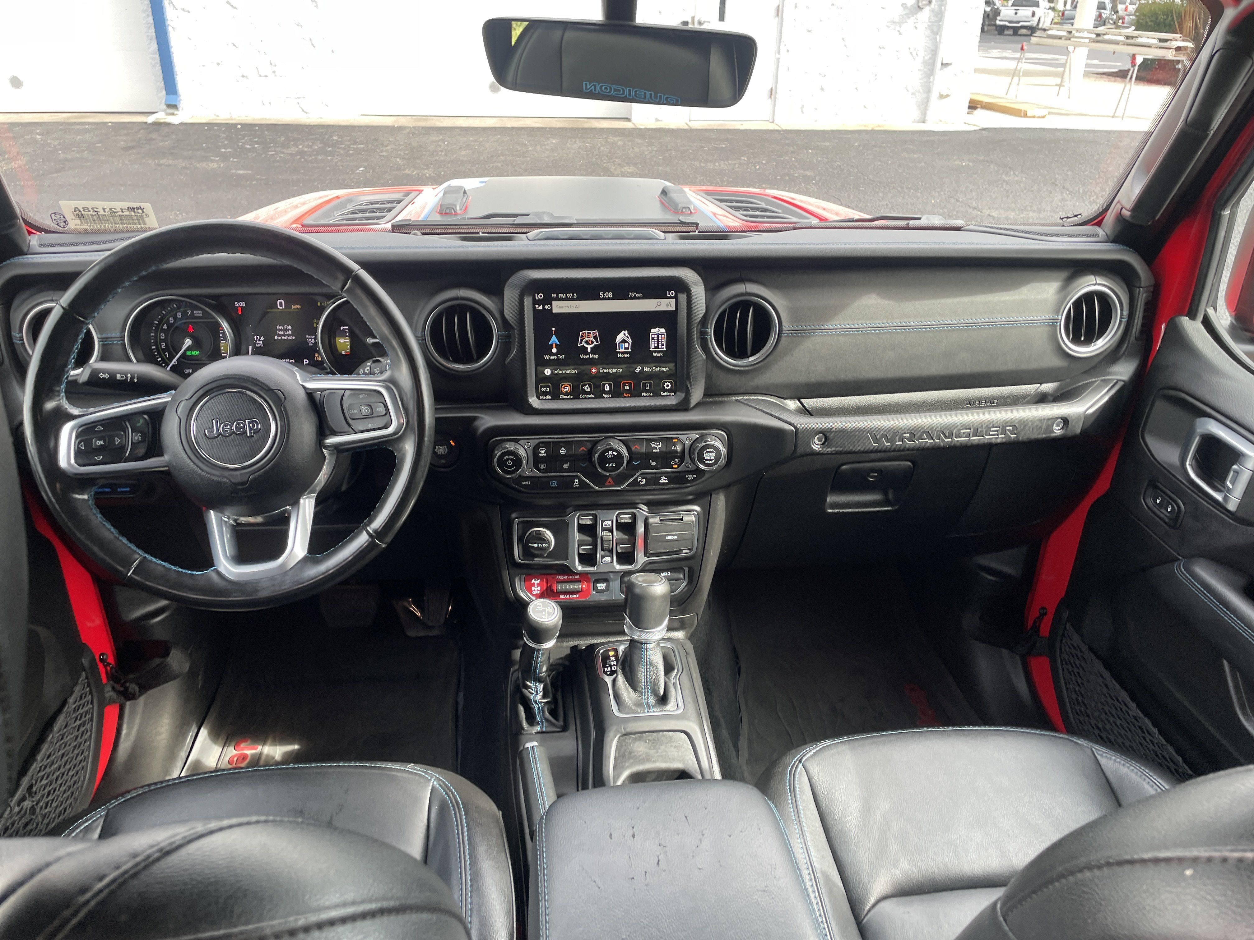 Used 2022 Jeep Wrangler Unlimited Rubicon 4xe w/ Steel Bumper Group AWD/4WD image 28