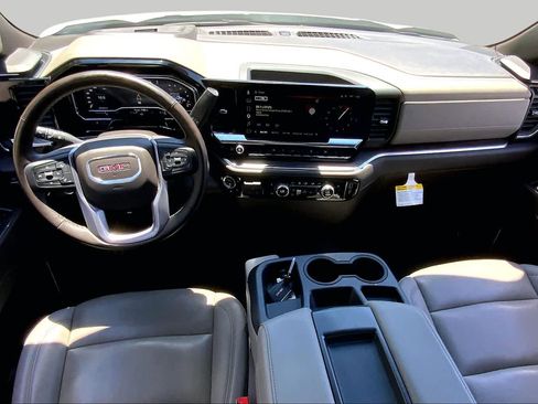 Used 2025 GMC Sierra 1500 SLT AWD/4WD image 15