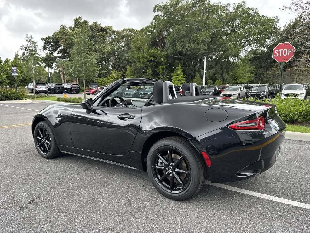 New 2026 MAZDA MX-5 Miata Sport w/ Interior Package RWD image 26