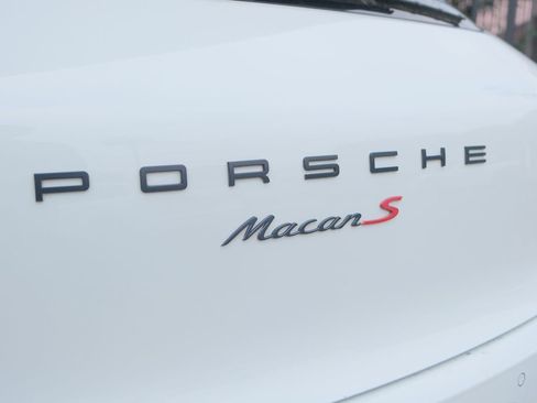 Used 2017 Porsche Macan S image 45