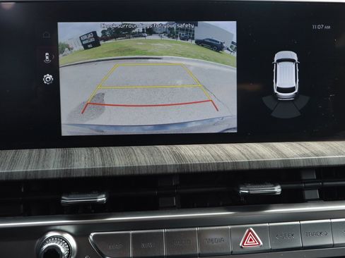 Used 2024 Kia Telluride EX w/ EX Captain's Chair Package FWD image 15