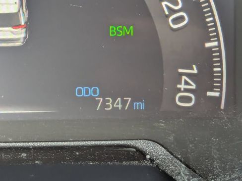 Used 2025 Toyota RAV4 XLE w/ Convenience Package AWD/4WD image 17