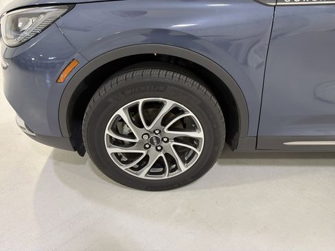 Used 2022 Lincoln Corsair FWD w/ Equipment Group 101A image 9