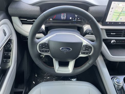 New 2026 Ford Explorer Active w/ Active Comfort Package AWD/4WD image 13
