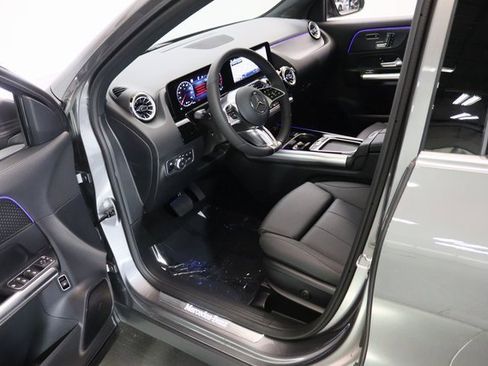 Certified 2025 Mercedes-Benz GLA 250 4MATIC image 18