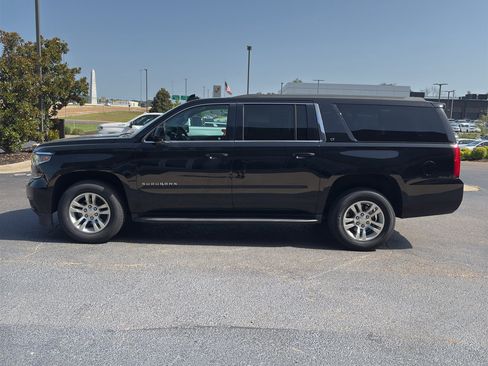 Used 2020 Chevrolet Suburban LT RWD image 10