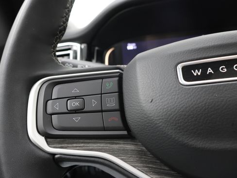 Used 2022 Jeep Wagoneer Series II w/ Premium Group I image 16