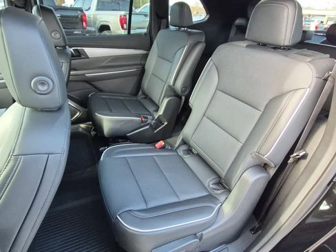 New 2026 Buick Enclave Preferred w/ LPO, Floor Liner Package image 8
