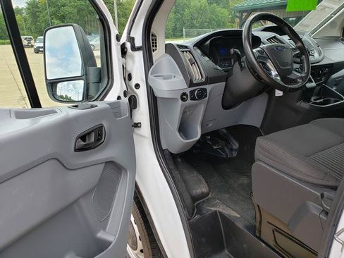 Used 2016 Ford Transit 250 130 Low Roof RWD image 10